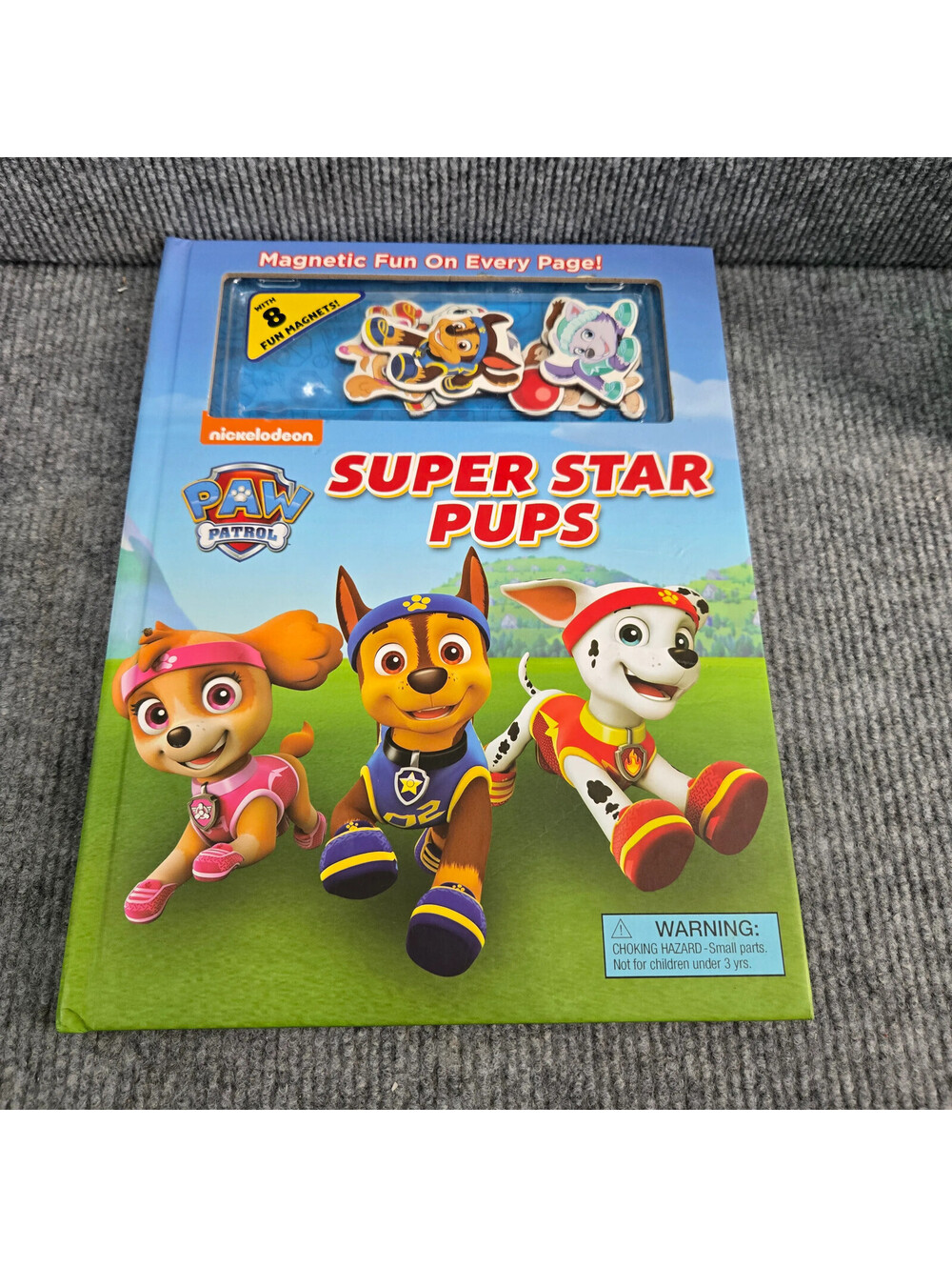 Nickelodeon PAW Patrol Super Star Pups Magnetic Hardcover